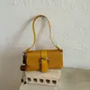 Chegada Nova Outono 2026 Fresco Retrô Design de Nicho Bolsa de Axila Moda Casual Simples Ombro Único Transversal Pequena Quadrada