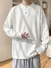 Camiseta blanca de manga larga con cuello Henley para hombre, nuevo estilo de otoño, camiseta básica holgada para niños, sudadera juvenil