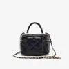 Bolso Pequeño de Mano Primavera Verano 2026 Nuevo Bolso Cruzado de Hombro Único con Acolchado de Diamantes y Cadena Bolso Cuadrado de Alta Gama Elegante Más Vendido
