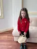 Cardigan de Tricô Trançado em Forma de Coração para Meninas, Jaqueta Suéter Infantil de Gola Redonda, Peça de Roupa Externa Casual Versátil de Manga Longa