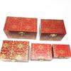 Caixa de madeira pele de flor atacado caixa de pingente padrão ouro pele de flor vermelha caixa bola fitness caixa com alça de mão fabricantes de caixa para pulseira