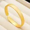 Pulsera abierta de oro de arena vietnamita estilo nacional chino nuevo método antiguo superficie lisa para mujer con pulsera de alivio grabado interior joyería chapada en oro de cobre