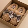 Sapatos felpudos dormitório silencioso leve doce laço outono e inverno quarto pantufas de algodão feminino antiderrapante cor quente xadrez