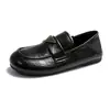 Zapatos perezosos de un paso zapatos pequeños de cuero negro 2026 Otoño zapatos planos de un solo color zapatos de mujer mocasines estilo británico retro mujeres