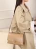 Bolso de mano de lujo ligero al por mayor 2024 nuevo bolso bandolera de atmósfera exquisita de alto sentido simple para hombro y axila para mujer