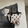 2026 Verano Nuevo Estilo Alta Apariencia Diseño de Lunares Bolso de Mano Bolso de Hombro para el Trabajo Trayecto Diario Casual Bolso Cubo Personalizado de Moda