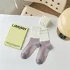 Meias Outono 2025 Meias Femininas de Cano Médio Algodão Respirável Absorvente de Suor Meias de Algodão com Renda Outono Casuais Mais Fáceis de Combinar Meias Longas