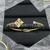 [Novidades Contínuas] Nova Versão de Luxo da Lv Pulseira com Letra V Finamente Trabalhada com Logo, Exclusivamente para Vendas Transfronteiriças