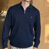 Suéter de punto para hombre transfronterizo con bordado de logo de poni, otoño e invierno, con cuello camisero, cremallera y tejido de ochos, en un estilo "old money" con un toque de alta gama.
