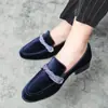 Sapatos Masculinos de Couro Bico Fino Estilo Britânico, Sapatos Casuais de Camurça, Mocassins da Moda, Sapatos Masculinos que Aumentam a Altura, Sapatos da Moda para Cabeleireiros