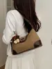 Nova bolsa de mão estilosa com estampa de leopardo para mulheres, bolsa de ombro retrô da moda e de alta aparência, bolsa de ombro versátil para o dia a dia
