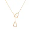 Diseño de Nicho Coreano Collar Simple de Herradura para Mujer Cadena de Clavícula Cortada en Forma de U Colgante Elegante y con Estilo de Acero Inoxidable