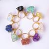 Venta caliente transfronteriza cristal natural piedra bruta irregular mineral etiqueta anillo abierto cristal rosa blanco púrpura anillo enrollado hecho a mano