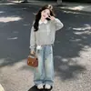 Conjunto de Dos Piezas para Niñas Estilo Coreano Dulce con Encaje, Cuello Polo, Sudadera con Capucha, Dibujo Animado Lindo, Jeans