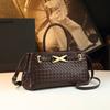Bolsa de Mão Feminina de Couro Genuíno Estilo 2026, Grande Capacidade, Sensação de Alto Padrão, Bolsa de Ombro Único Transversal, Bolsa Tote Tecida Vintage para o Dia a Dia