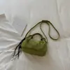 Bolso de Mano de Alto Valor Estilo Coreano 2026 Nuevo Bolso Cruzado de Color Sólido Bolso de Hombro Único con Estilo Personalizado Bolso Casual para el Viaje Diario Debajo del Brazo