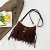 Bolsa de Axila Quadrada Pequena Fosca Nova Exquisita com Franjas Outono/Inverno 2025 Moda Versátil para Trabalho Uma Ombro Transversal