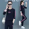 Conjunto Deportivo Casual para Mujer Primavera y Otoño 2025 Nuevo Estilo Coreano Talla Grande Holgado Aspecto Adelgazante Mangas Largas para Correr Conjunto de Dos Piezas Moderno