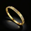 Pulsera de Acero Inoxidable en Oferta para Mujer, Pulsera de Círculo Chapada en Oro de Alta Gama con Diamantes, Joyería de Pulsera de Acero de Titanio de Lujo Ligero