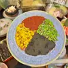 Restaurante de hot pot moderno estilo montanha, louça criativa, pratos com gelo seco para shabu-shabu de carne, travessa comercial de cogumelos e vegetais