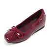 En stock~Estilo Francés Pequeño Chanel temperamento piel genuina suela blanda zapatos Mary Jane 2026 nuevo charol boca baja bailarinas mujer verano