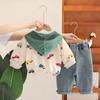 Traje Elegante de Primavera 2025 para Niños y Niñas, Nueva Moda de Primavera y Otoño, Conjunto de Tres Piezas con Estampado de Capucha de Coche Rojo para Niños Pequeños y Medianos