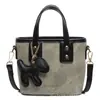 Bolso tipo bandolera cubo de aspecto elegante, sencillo y estiloso para mujer, nuevo estilo coreano para Otoño e Invierno 2025, bolso de hombro único o cruzado, texturizado