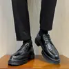 Zapatos Casuales de Piel para Hombre, Verano Transpirables Modernos Estilo Británico Slip-On Suela Gruesa que Aumenta la Altura Punta Redonda Negro Versátiles Brillantes Zapatos de Hombre