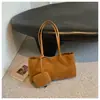 Bolso de Mano de Gran Capacidad Moda Bolso para Viajes al Trabajo Diseño de Nicho Retro 2026 Tendencia Individual Bolso Tote Casual para Mujer