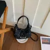 Nuevo Modelo 2026 Bolso de Hombro para Mujer con Lentejuelas y Lazo, Estilo de Nicho de Alta Gama, Bolso Versátil de Hombro y Cruzado para el Trayecto Diario