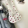 Nova Bolsa Feminina 2025 Moda Casual Grande Capacidade Bolsa de Ombro Estilo Simples Doce Bolsa Transversal de Veludo Morango