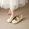 Nuevos zapatos de mujer estilo chino de punta redonda, poco profundos, retro, versátiles para combinar con faldas, zapatos Mary Jane franceses populares para verano y otoño 2026