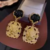 Clip de Oreja Exagerado Hueco de Cabeza de León Antiguo Moda para Mujer Pendientes de Perla de Lujo Ligero Estilo Palacio Venta al por Mayor Transfronteriza