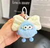 Nuevo Lindo Colgante Pequeño de Peluche, Colgante Llavero Bola de Carbón Pequeña, Peluche de Dibujos Animados Colgante para Bolso Coche Decoración Regalo
