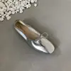 Zapatos de Hada Plateados de Suela Plana Estilo Coreano Brisa Suave de Noche 2026 Nuevos Bailarinas de Ballet con Lazo para Verano