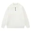 Suéter masculino de tricô waffle com gola de camisa, caimento solto, design de ombros caídos, fecho de três botões, cor branco creme quente