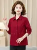 Camisa de algodón puro para mujeres de mediana edad y mayores, top de manga larga para primavera y otoño, cárdigan holgado bordado de talla grande para madre, con botones