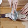 Raspador de escamas em forma de peixe com raspador de escamas de peixe de cobertura Gadget de cozinha criativa removedor de escamas de peixe em stock