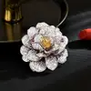 Lujo Ligero y Sensación de Alta Gama, Florecen las Flores de Primavera, Broche Magnético de Peonía Degradada, Exquisito, Estilo Nacional, Ramillete Floral de Moda