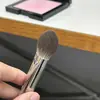 Cangzhou Pincel de Maquillaje Pincel Iluminador con Forma de Durazno Pincel de Maquillaje con Forma de Lengua para Iluminación Parcial Brocha para Mezclar Corrector Rubor de Maquillaje en Stock