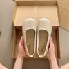 Zapatos planos de cuero suave retro súper cómodos de suela blanda para mujer, nuevos zapatos planos de verano 2026, mocasines Mary Jane de punta dividida