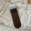 Calcetines de estilo universitario color caramelo marrón con bloques de color y estampado de rombos estilo coreano, nueva colección de otoño, calcetines hasta la pantorrilla con estampado floral, calcetines de algodón holgados