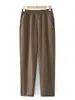 Los pantalones de mamá son holgados y de talla grande para primavera y otoño, adecuados para mujeres mayores de 50-60 años, pantalones rectos gruesos para mujeres de mediana edad y mayores.