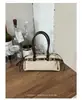 Bolsa Baguete Studded Estilo Coreano Picante para Meninas, Novo Modelo Versátil Retrô, Bolsa de Mão, Transversal, Bolsa de Ombro, Bolsa Leve