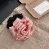 Goma para el pelo plisada tridimensional de satén coreano con un toque de alta gama, Cuerda para el pelo floral con un ambiente vintage, Accesorio para el pelo versátil