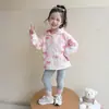 Gabardina de estilo coreano para niñas con estampado de lichi, chaqueta de moda nueva primavera y otoño 2026 para niñas pequeñas