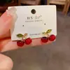 Pendientes Rojos de Cereza de Moda Estilo Coreano Dulces Versátiles con un Diseño Fresco Simple y de Lujo Ligero, Al por Mayor