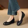 Deslumbrantes sapatos femininos de textura tecida estilo francês confortáveis, novidade outono 2026 versáteis de sola macia casuais slip-on elegantes de um só tom