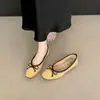 Primeiro Encontro Sapatos Baixos Quadrados de Camurça Estilo Retro Francês Sazonais para Mulheres 2026 Novos Sapatilhas Slip-On com Laço