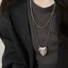 Collar de Bolso Pequeño de Apertura de Amor Coreano Diseño de Nicho Femenino Sentido de Alta Calidad Cadena Cruzada Otoño e Invierno Cadena de Lana Larga en Forma de Corazón de Melocotón